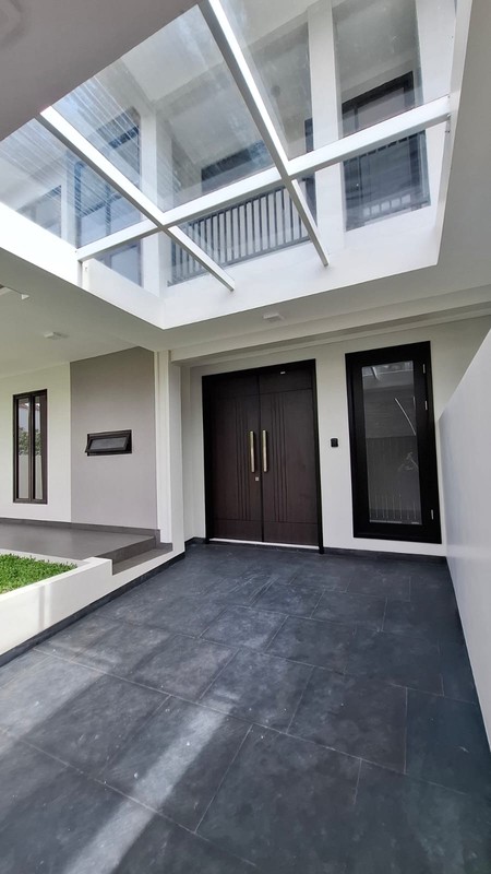 Rumah Siap Huni 2 Lantai di Puspita Loka BSD Dekat Sekolah