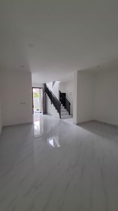 Rumah Siap Huni 2 Lantai di Puspita Loka BSD Dekat Sekolah