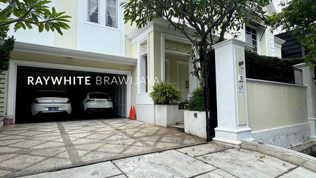 Rumah Bangunan Kokoh Colonial Classic Area Cipete Selatan