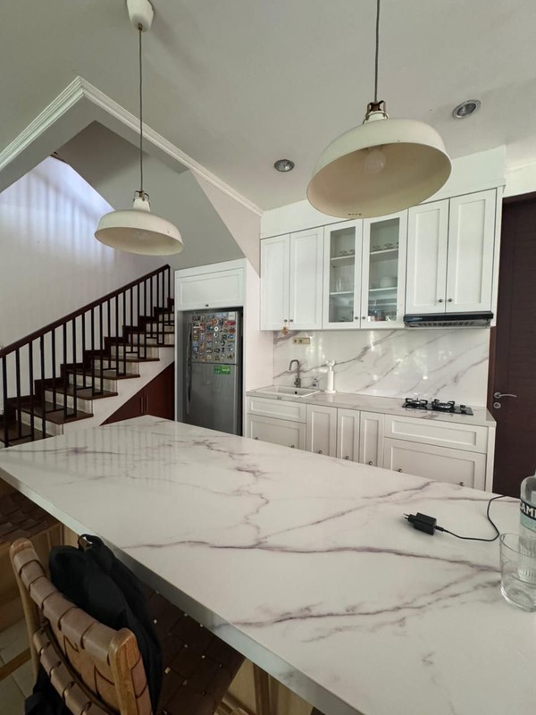 Sewa Rumah Luas Mutiara Kemang Jalan Madrasah Jakarta Selatan