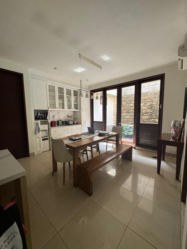 Sewa Rumah Luas Mutiara Kemang Jalan Madrasah Jakarta Selatan