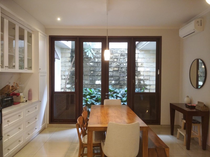 Sewa Rumah Luas Mutiara Kemang Jalan Madrasah Jakarta Selatan