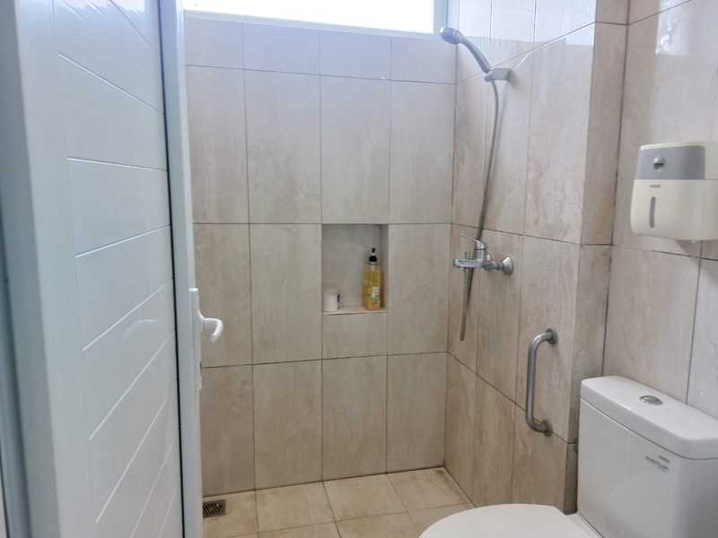 Rumah hoek 1 lantai  ada kolam renang di perumahan Legenda Wisata  Cibubur