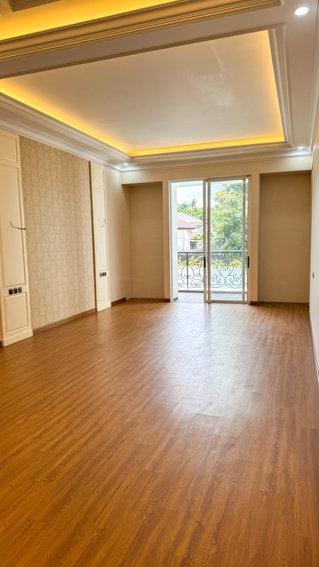 Rumah Mewah Impian Dengan Kolam Renang di Area Pondok Indah