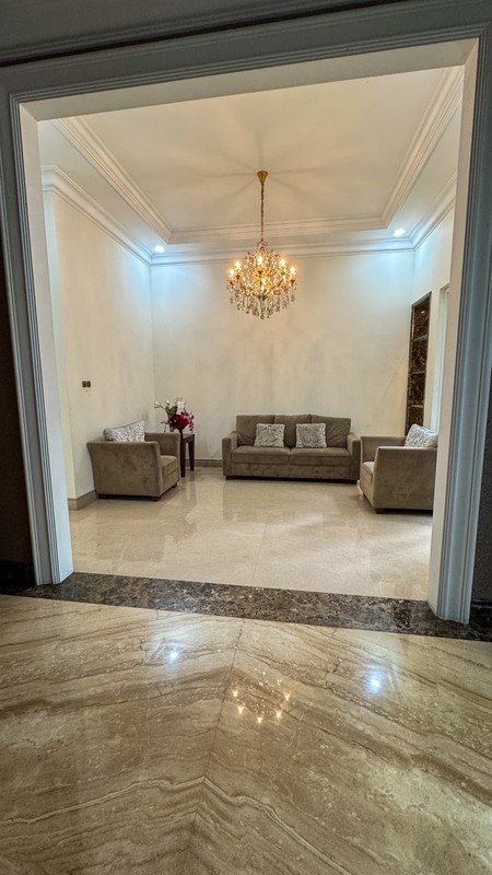 Rumah Mewah Impian Dengan Kolam Renang di Area Pondok Indah