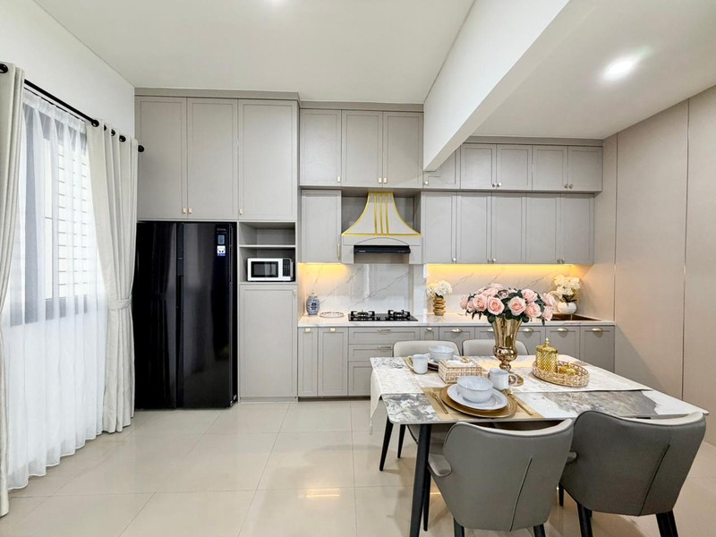 Rumah 2 Lantai Full Furnish di Puspita Loka BSD Dekat Tol