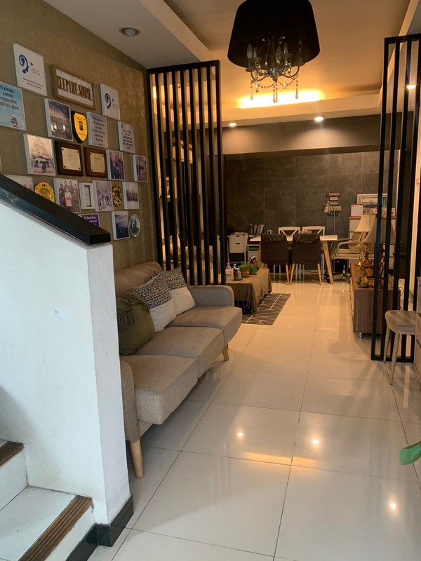 Rumah Bagus Siap Huni dan Asri di Emerald Town House, Bintaro Jaya, Sektor 9
