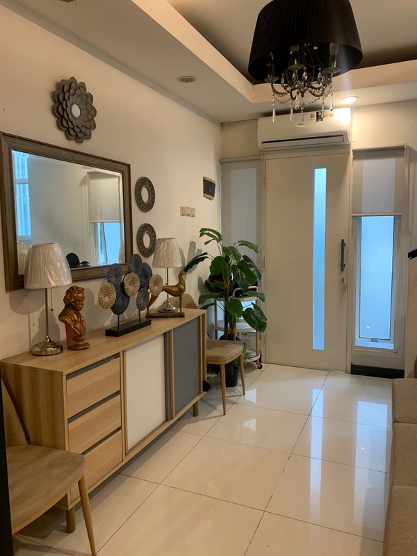 Rumah Bagus Siap Huni dan Asri di Emerald Town House, Bintaro Jaya, Sektor 9