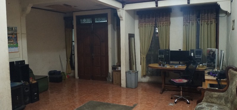 Rumah 2 lantai, lokasi strategis di Bintaro - Jaksel