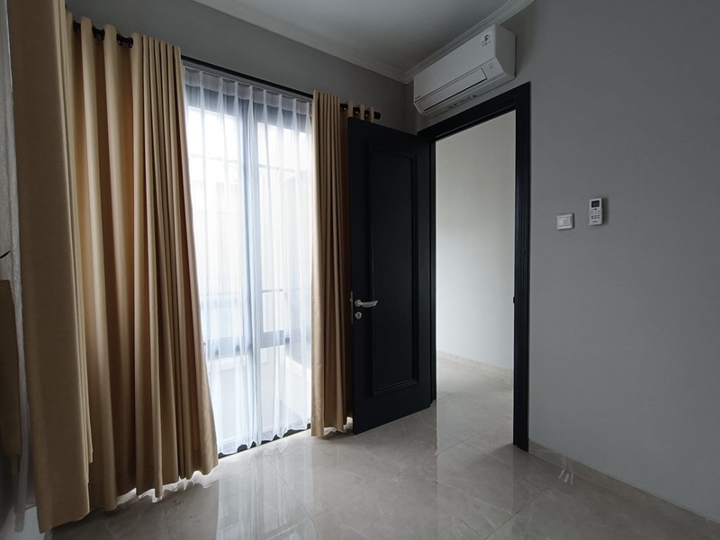 Disewakan Rumah Cluster Levante - Klasika . Grand Wisata