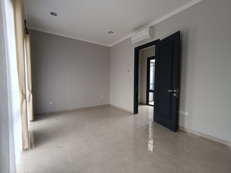 Disewakan Rumah Cluster Levante - Klasika . Grand Wisata