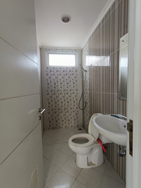 Disewakan Rumah Cluster Water Spring , Grand Wisata - Bekasi