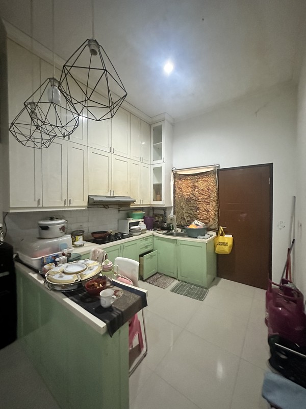 Dijual Cepat Rumah Nyaman Full Fasilitas di Tran Village Cibubur, Jakarta Timur 