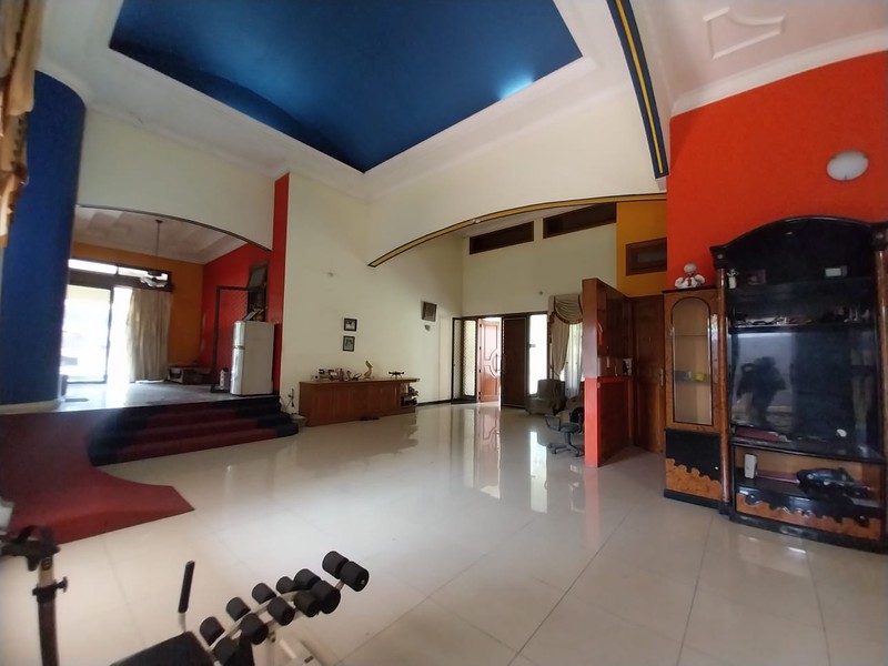 Rumah Terawat Luas Halaman Besar - Jagakarsa, Ciganjur