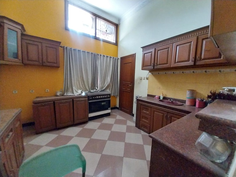 Rumah Terawat Luas Halaman Besar - Jagakarsa, Ciganjur