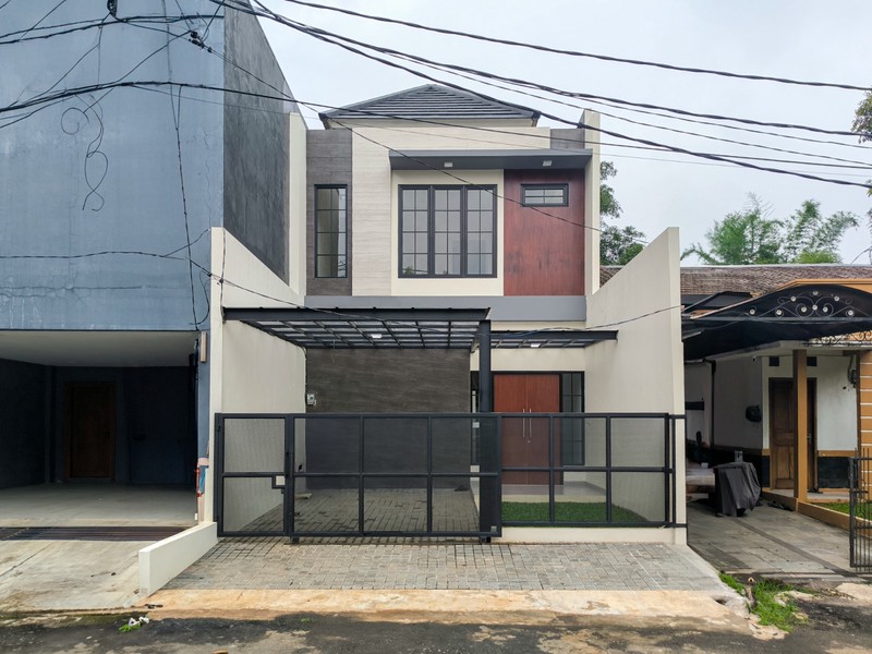 Rumah Baru,lokasi oke di Graha Raya Tangerang selatan
