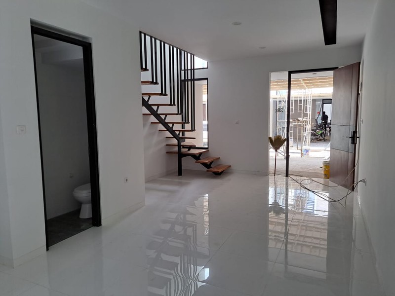 Dijual Rumah Baru di jl Leuwisari Bandung