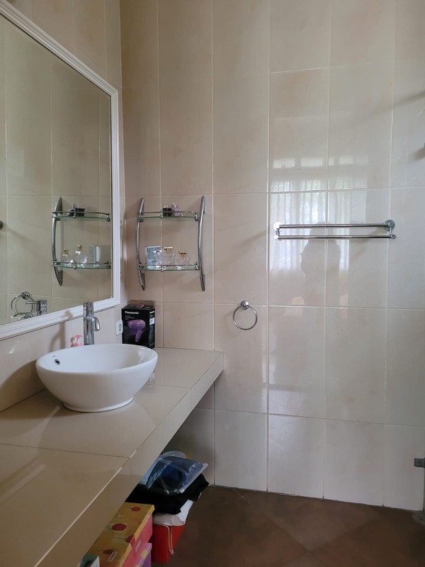 Rumah Siap Huni, Hunian Asri dan Nyaman @Bona Vista Residence, Lebak Bulus.