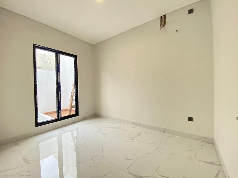 Cinere megapolitan luas 114 brand new 4kamar