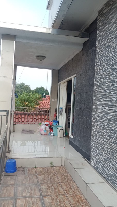 Murah. Rumah 3 lantai Harga Menarik Perum Griya Satwika, Cipatat Timur