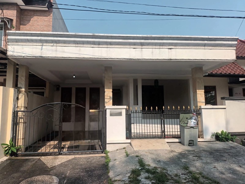 Flash Sale. Rumah luas Villa Melati Mas, Serpong
