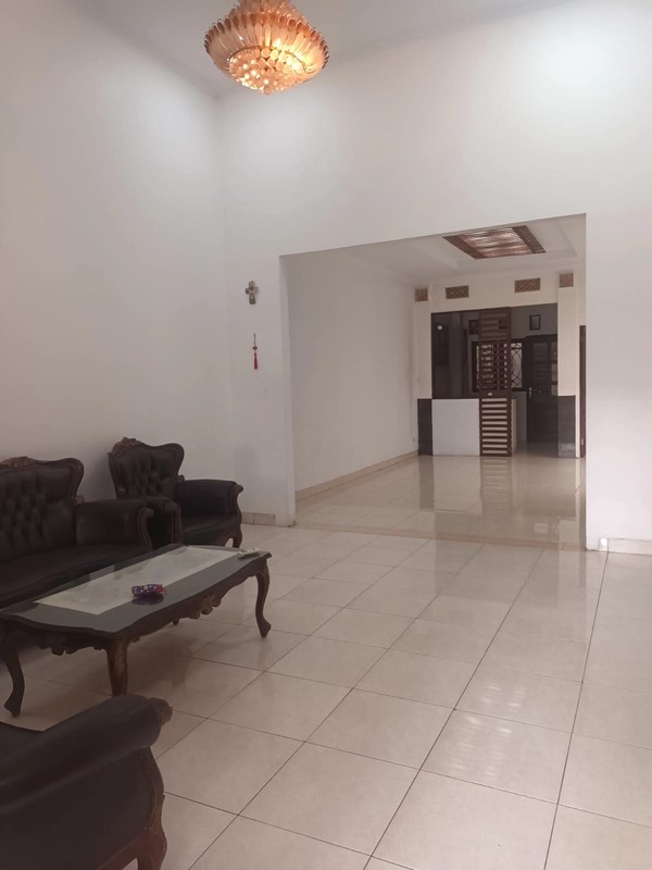 Flash Sale. Rumah luas Villa Melati Mas, Serpong