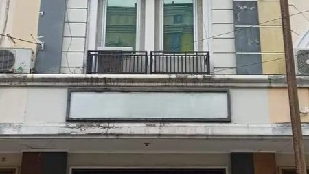 Jarang Ada. Ruko 3 lantai di Golden Madrid 2, BSD