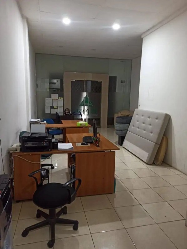 Jarang Ada. Ruko 3 lantai di Golden Madrid 2, BSD