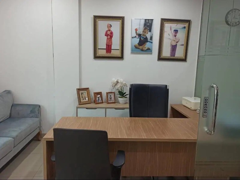 Jarang Ada. Ruko 3 lantai di Golden Madrid 2, BSD