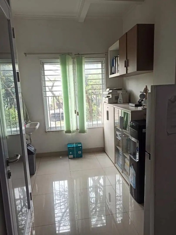 Jarang Ada. Ruko 3 lantai di Golden Madrid 2, BSD