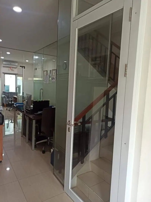 Jarang Ada. Ruko 3 lantai di Golden Madrid 2, BSD