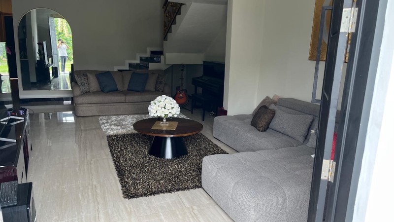 Rumah Siap Huni dan strategis di Bali View Cirendeu