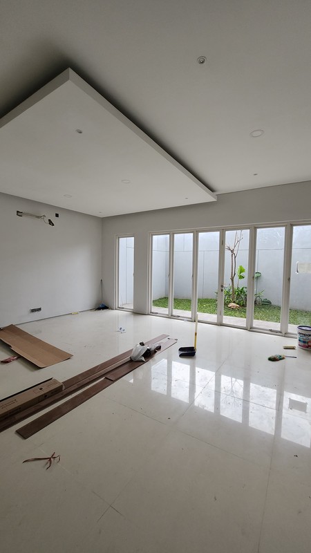 Rumah Mewah Rumah Royal Residence Baru Gress Surabaya Barat 