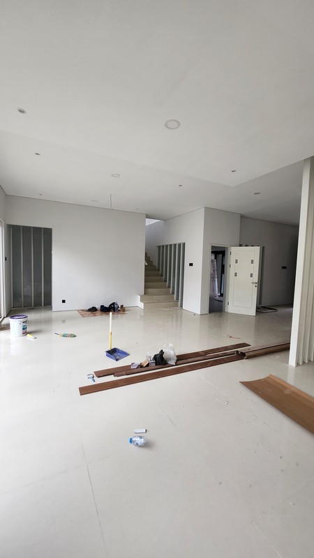 Rumah Mewah Rumah Royal Residence Baru Gress Surabaya Barat 