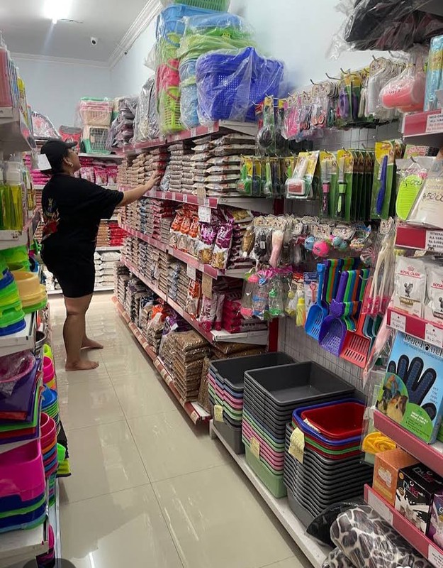 Rumah + Toko Komersial Di Jalan Anggrek Maguwoharjo, Sleman