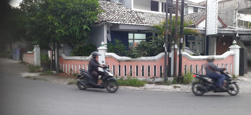 Rumah + Toko Komersial Di Jalan Anggrek Maguwoharjo, Sleman