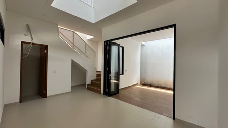 [Brand New] Rumah 2 Lantai Siap Huni dengan Hunian Nyaman dan Asri @Ciputat