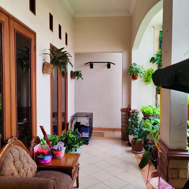 Rumah Bagus Di Komp Pribadi, Jl Raya Condet Jakarta Timur