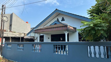 Rumah Bagus Di Jl H Misan Pesanggrahan Jakarta Selatan