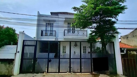 Rumah Mewah siap huni di Pondok Aren, Tangerang Selatan