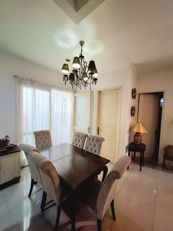 Rumah Mewah siap huni di Pondok Aren, Tangerang Selatan