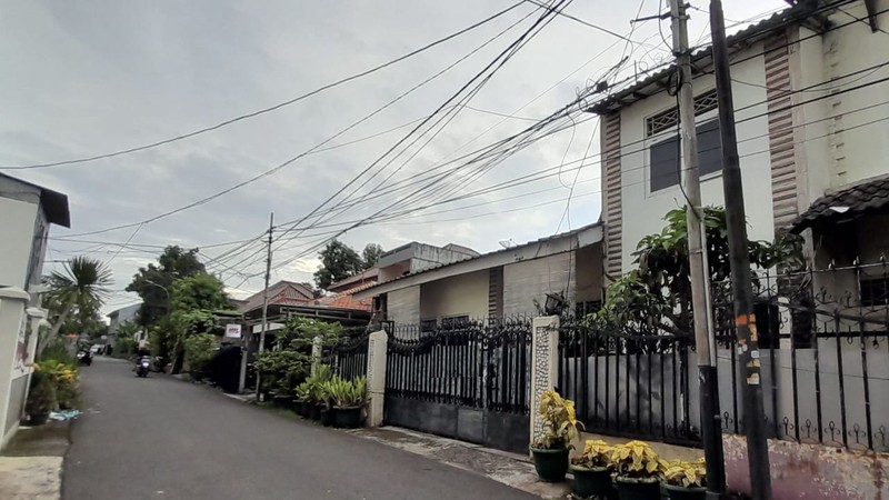 Rumah di Merpati Menteng Dalam Tebet