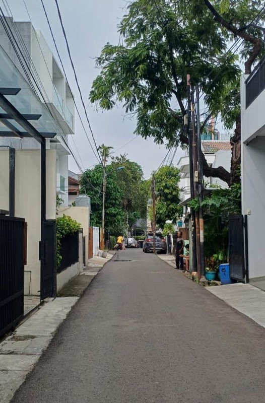 Rumah Bagus Di Jl Dahira Palmerah Jakarta Barat