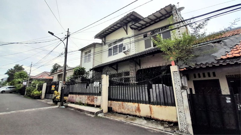 Rumah di Merpati Menteng Dalam Tebet Jaksel