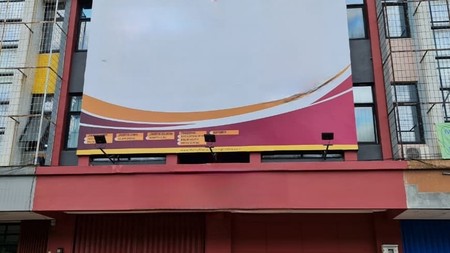 Flash Sale. Ruko gandeng ruko Gading Serpong, posisi depan jalan raya.. 