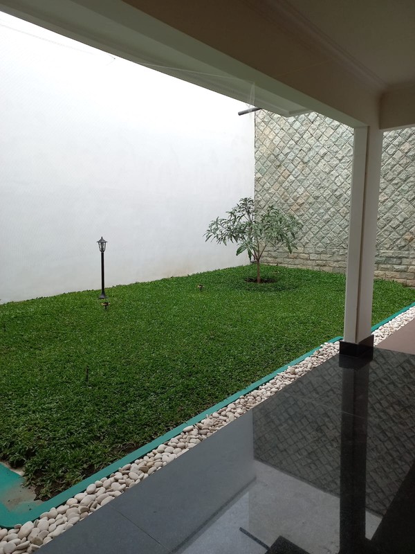 Sewa Rumah Pakuwon Indah Full Furnished Dekat Graha Family, Pakuwon Mall, National Hospital, Sampoerna Academy