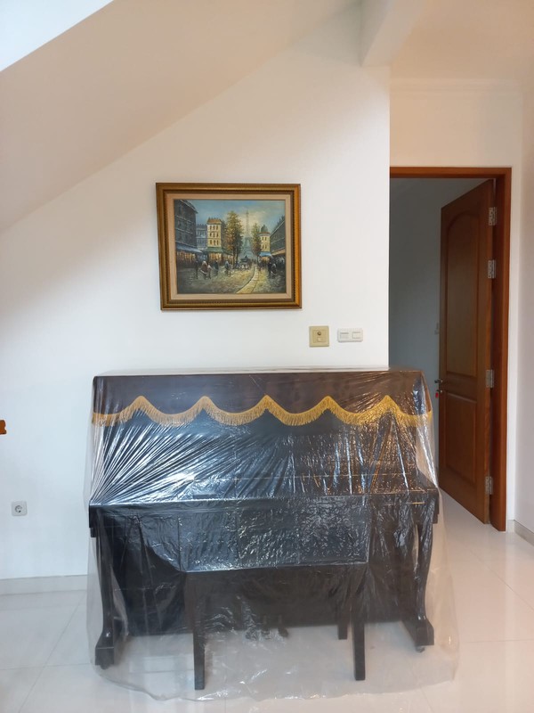 Sewa Rumah Pakuwon Indah Full Furnished Dekat Graha Family, Pakuwon Mall, National Hospital, Sampoerna Academy