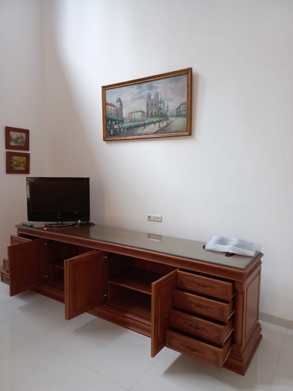 Sewa Rumah Pakuwon Indah Full Furnished Dekat Graha Family, Pakuwon Mall, National Hospital, Sampoerna Academy