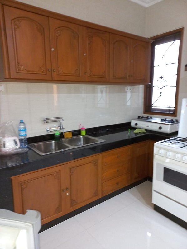 Sewa Rumah Pakuwon Indah Full Furnished Dekat Graha Family, Pakuwon Mall, National Hospital, Sampoerna Academy