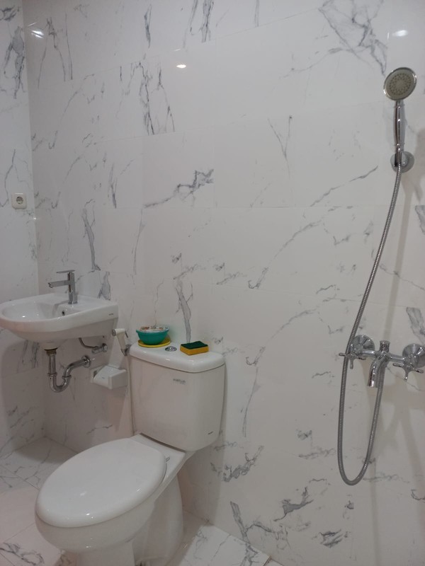 Sewa Rumah Pakuwon Indah Full Furnished Dekat Graha Family, Pakuwon Mall, National Hospital, Sampoerna Academy